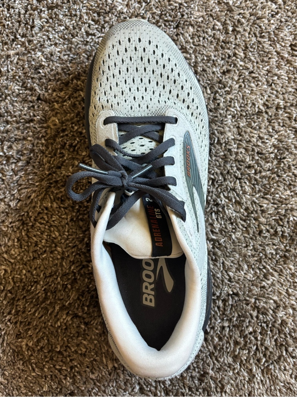 Brooks Women’s Adrenaline GTS 24 Running Shoes in Sea Foam - Picture 3 of 11